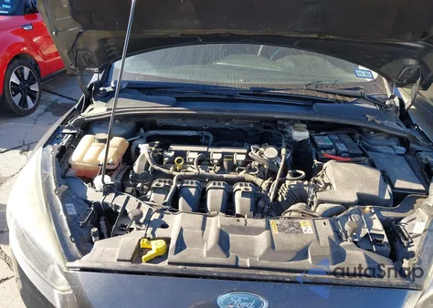 2018 Ford Focus Sel z USA, uszkodzony, nr VIN 1FADP3H20JL321367